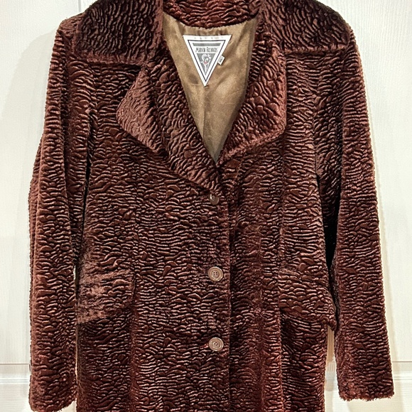 Velvet Long Coat - Picture 3 of 4